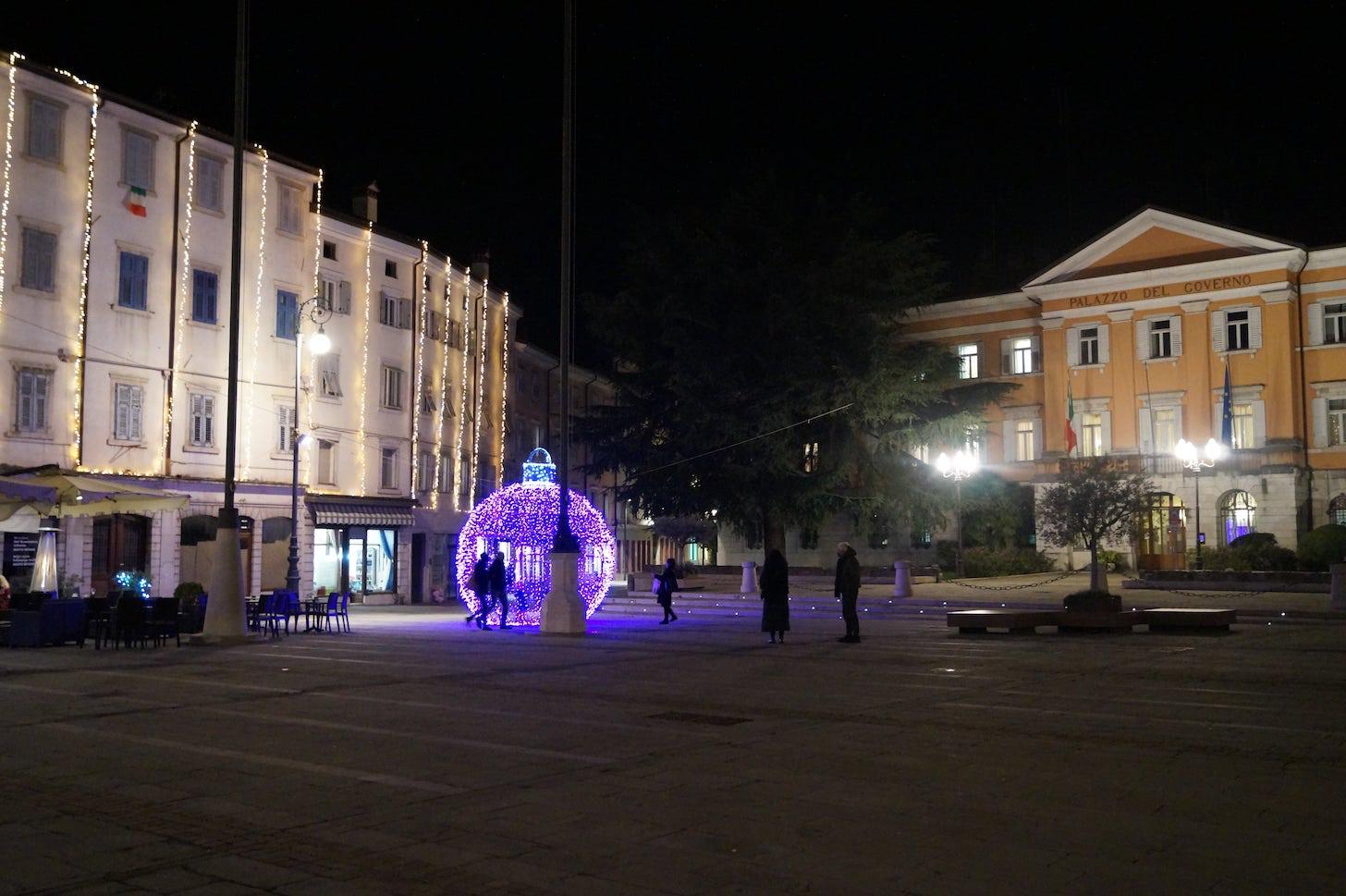 Gorizia accende l'albero di Natale, domani le luci in piazza Vittoria